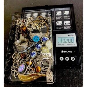 132 Grams Scrap 925 Sterling Silver Jewelry Lot - (tested, few stones) Some Old